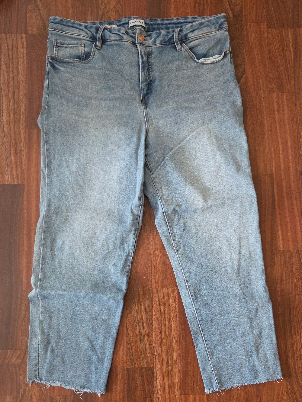 Ava & Viv Light Blue Cropped Ankle Jeans - Like New